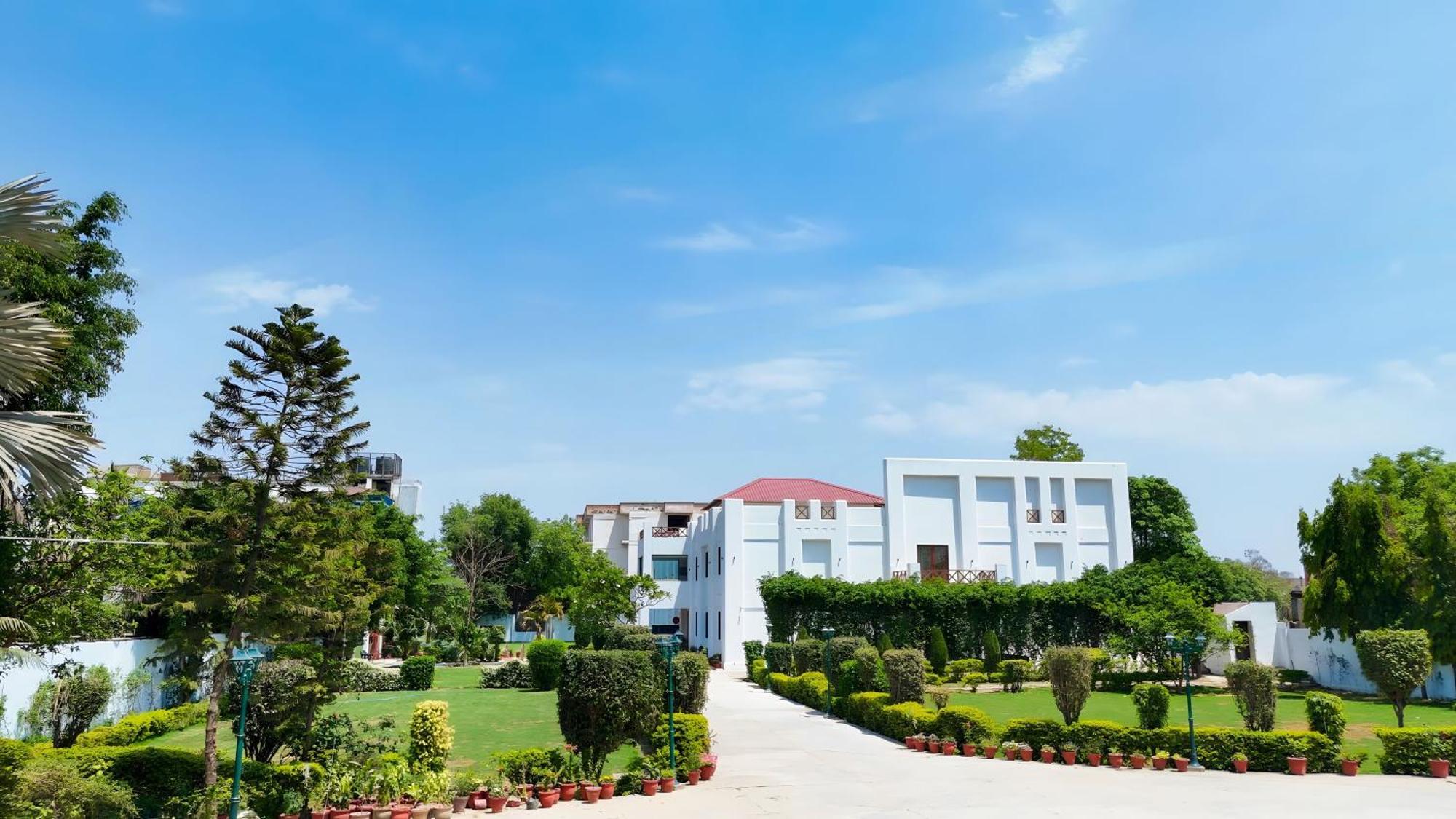 Pink Villa Boutique Hotel Meerut Exterior photo