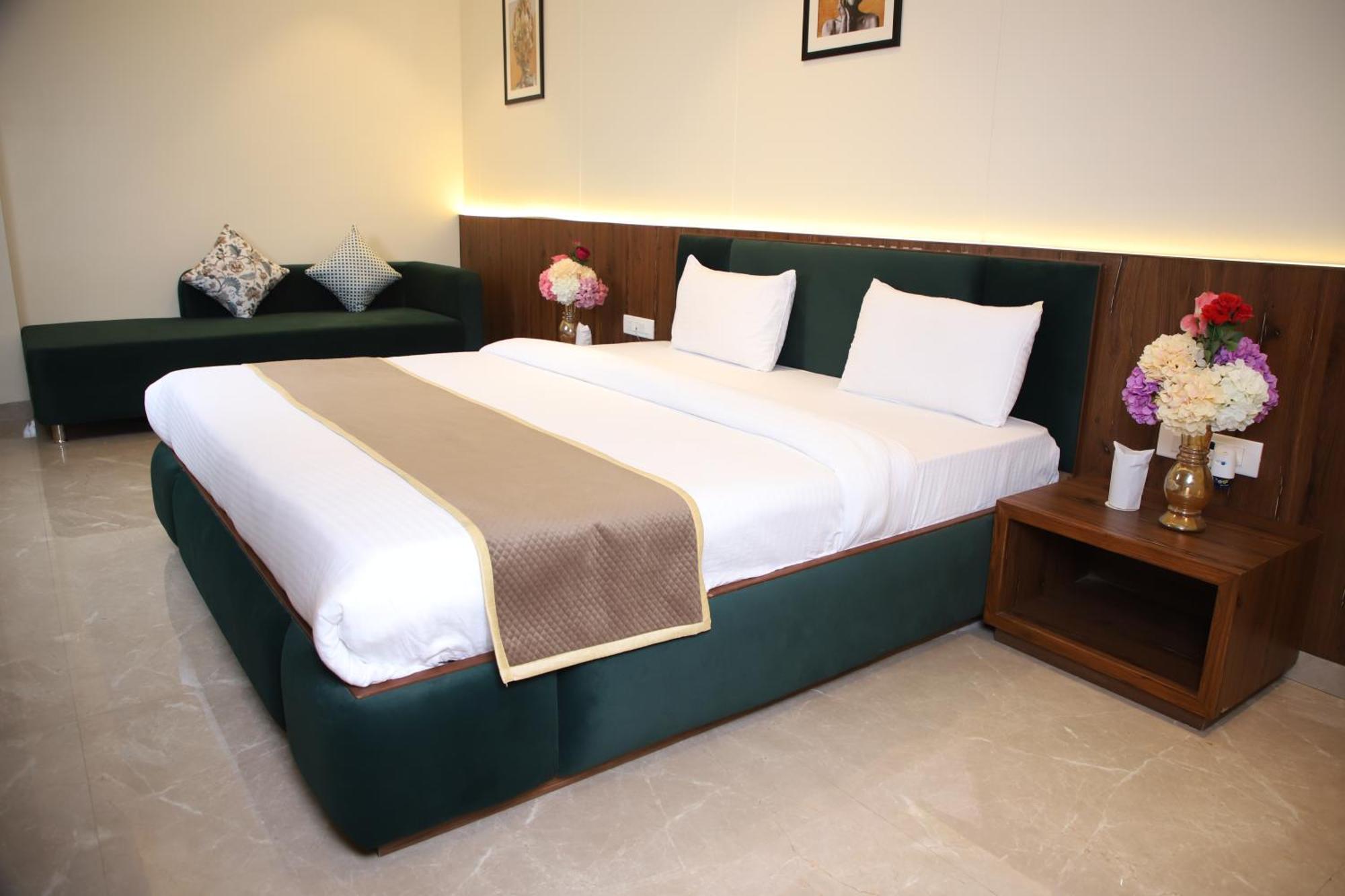 Pink Villa Boutique Hotel Meerut Exterior photo